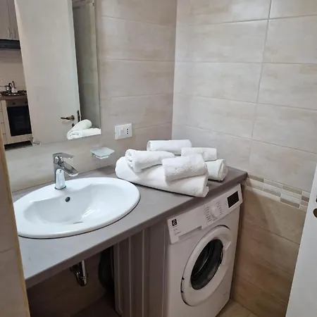 Apartment Monolocale Alba *
